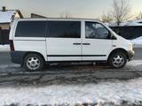 Mercedes-Benz V 230 1997 года за 1 850 000 тг. в Алматы – фото 2