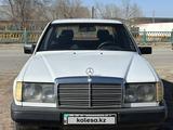 Mercedes-Benz E 230 1987 годаfor780 000 тг. в Кызылорда