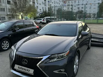 Lexus ES 300h 2014 года за 9 800 000 тг. в Атырау – фото 7