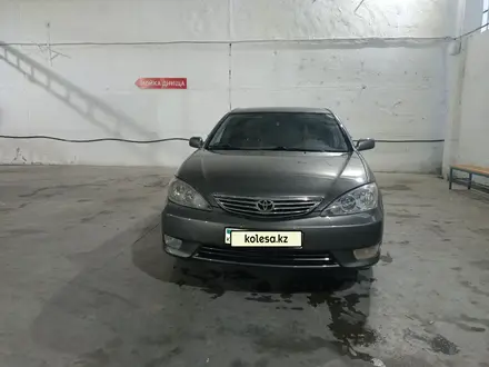 Toyota Camry 2005 года за 5 100 000 тг. в Тараз – фото 2