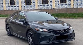 Toyota Camry 2020 года за 10 600 000 тг. в Тараз