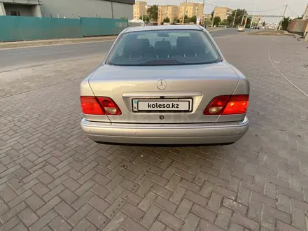 Mercedes-Benz E 280 1999 года за 4 500 000 тг. в Кызылорда – фото 3