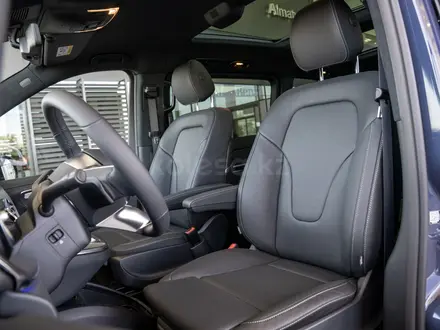 Mercedes-Benz V 300 Exclusive 2025 года за 74 306 120 тг. в Алматы – фото 23