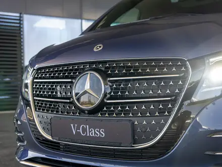Mercedes-Benz V 300 Exclusive 2025 года за 74 306 120 тг. в Алматы – фото 5