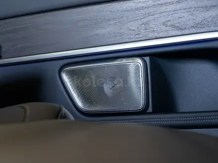 Mercedes-Benz V 300 Exclusive 2025 года за 74 306 120 тг. в Алматы – фото 32