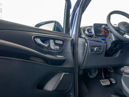 Mercedes-Benz V 300 Exclusive 2025 года за 74 306 120 тг. в Алматы – фото 21