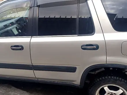 Honda CR-V 1997 года за 2 750 000 тг. в Алматы – фото 5