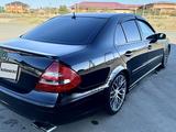 Mercedes-Benz E 320 2004 годаүшін5 500 000 тг. в Актау – фото 4