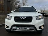 Hyundai Santa Fe 2011 годаүшін8 500 000 тг. в Астана – фото 2