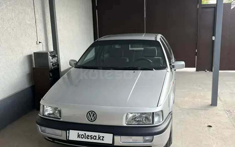 Volkswagen Passat 1990 годаүшін1 600 000 тг. в Шымкент