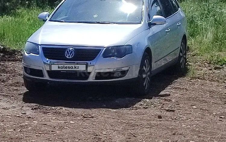 Volkswagen Passat 2005 года за 2 700 000 тг. в Астана