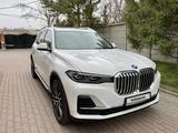 BMW X7 2019 года за 40 000 000 тг. в Алматы – фото 2