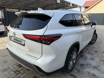 Toyota Highlander 2021 года за 24 000 000 тг. в Алматы – фото 17