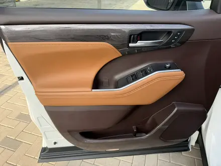 Toyota Highlander 2021 года за 24 000 000 тг. в Алматы – фото 23