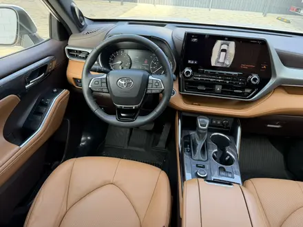 Toyota Highlander 2021 года за 24 000 000 тг. в Алматы – фото 10