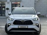 Toyota Highlander 2021 года за 25 500 000 тг. в Алматы – фото 2