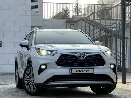Toyota Highlander 2021 года за 24 000 000 тг. в Алматы – фото 4