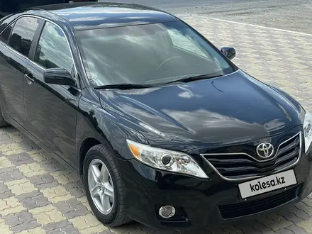 Toyota Camry 2009 года за 6 700 000 тг. в Атырау – фото 2