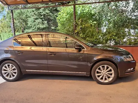 Volkswagen Passat 2014 года за 6 400 000 тг. в Астана