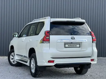 Toyota Land Cruiser Prado 2022 года за 29 790 000 тг. в Актобе – фото 4