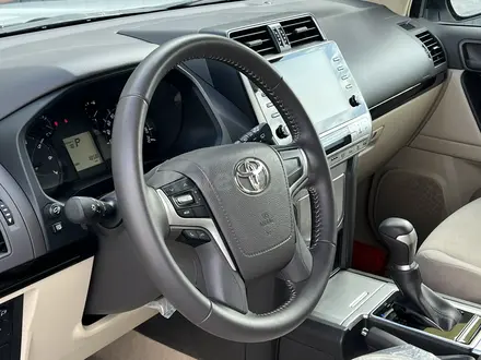 Toyota Land Cruiser Prado 2022 года за 29 790 000 тг. в Актобе – фото 7