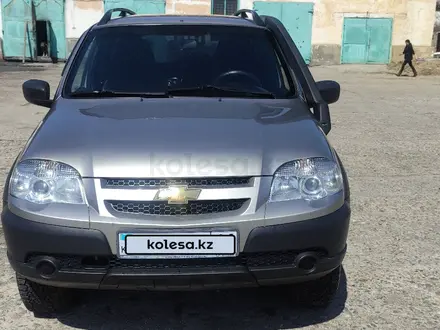 Chevrolet Niva 2016 года за 4 500 000 тг. в Алтай – фото 2