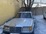 Mercedes-Benz E 260 1990 годаүшін900 000 тг. в Семей