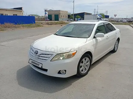 Toyota Camry 2011 года за 5 500 000 тг. в Атырау – фото 2