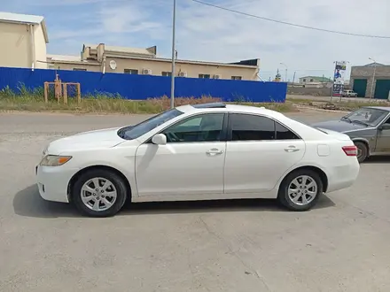 Toyota Camry 2011 года за 5 500 000 тг. в Атырау – фото 3