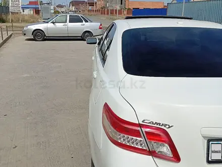 Toyota Camry 2011 года за 5 500 000 тг. в Атырау – фото 6