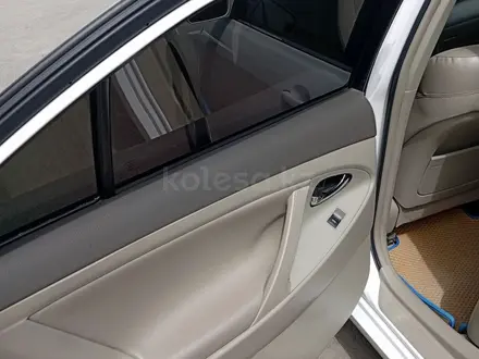 Toyota Camry 2011 года за 5 500 000 тг. в Атырау – фото 7