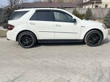 Mercedes-Benz ML 63 AMG 2007 года за 14 000 000 тг. в Алматы – фото 23