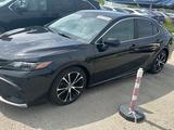 Toyota Camry 2017 года за 8 500 000 тг. в Актобе