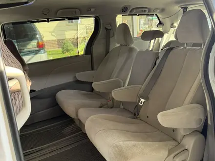 Toyota Sienna 2014 года за 11 500 000 тг. в Алматы – фото 14