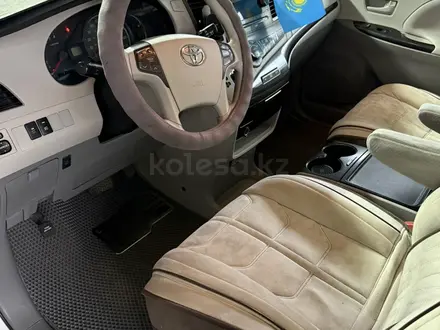 Toyota Sienna 2014 года за 11 500 000 тг. в Алматы – фото 9