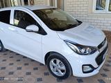 Chevrolet Spark 2021 года за 5 700 000 тг. в Шымкент – фото 2