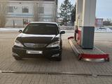 Toyota Camry 2004 годаүшін4 900 000 тг. в Актобе – фото 5