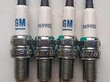 Свечи зажигания GM за 1 600 тг. в Алматы