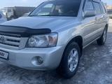 Toyota Highlander 2005 года за 6 850 000 тг. в Кокшетау – фото 2