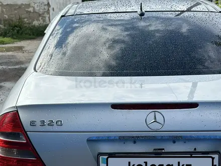 Mercedes-Benz E 320 2003 года за 6 900 000 тг. в Актобе – фото 11