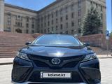 Toyota Camry 2021 года за 14 200 000 тг. в Алматы – фото 4