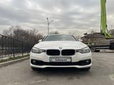 BMW 318 2017 годаfor10 980 000 тг. в Алматы – фото 2