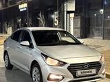 Hyundai Accent 2019 года за 7 000 000 тг. в Атырау – фото 2