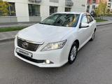 Toyota Camry 2014 годаfor8 800 000 тг. в Алматы – фото 2