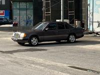 Mercedes-Benz E 230 1993 года за 2 100 000 тг. в Шымкент