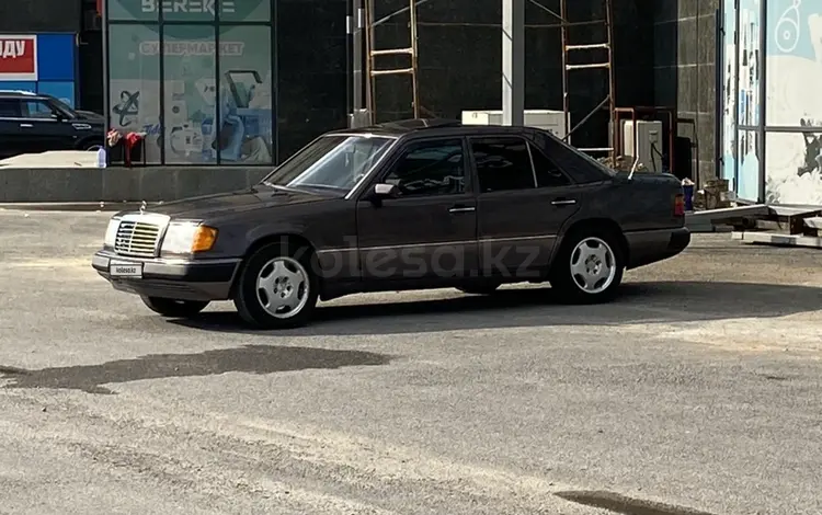 Mercedes-Benz E 230 1993 года за 2 100 000 тг. в Шымкент