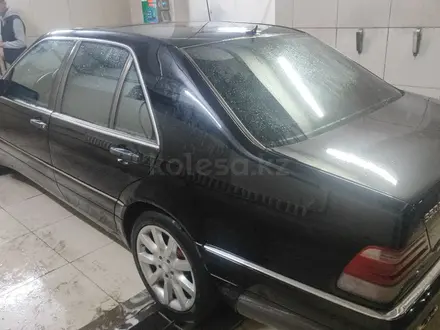 Mercedes-Benz S 320 1997 года за 3 200 000 тг. в Ушарал – фото 4