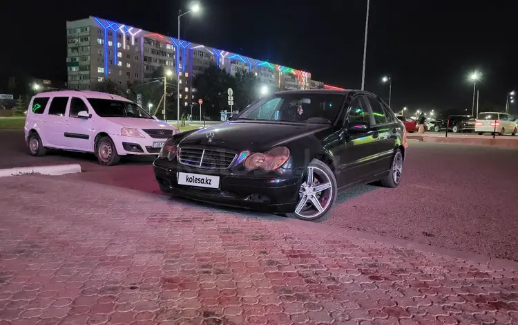 Mercedes-Benz C 180 2001 годаfor3 000 000 тг. в Уральск