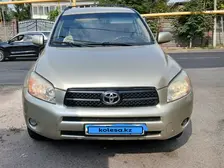 Toyota RAV4, 2006