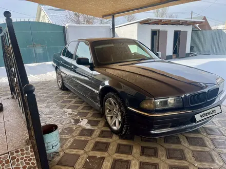 BMW 728 1997 года за 2 900 000 тг. в Алматы